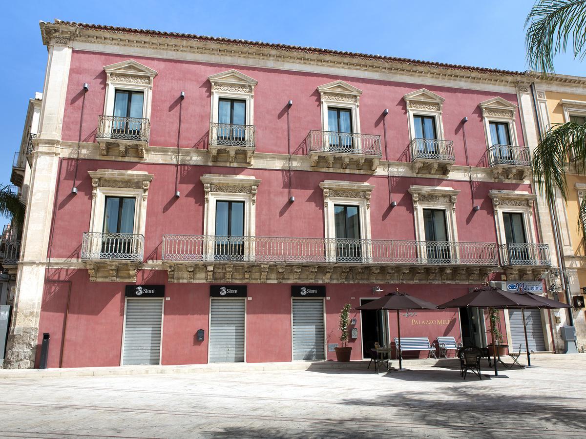 Palazzo Melfi Hotel Comiso Exterior photo